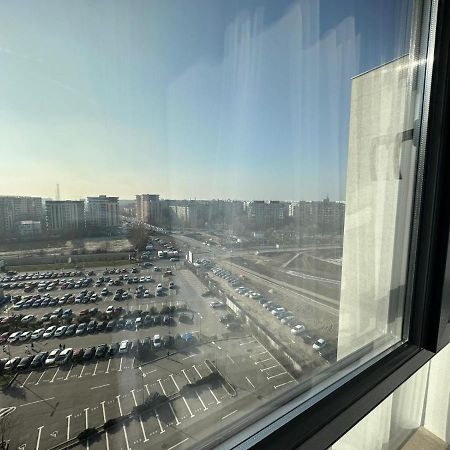 At The Top Plaza Studio Букурещ Екстериор снимка